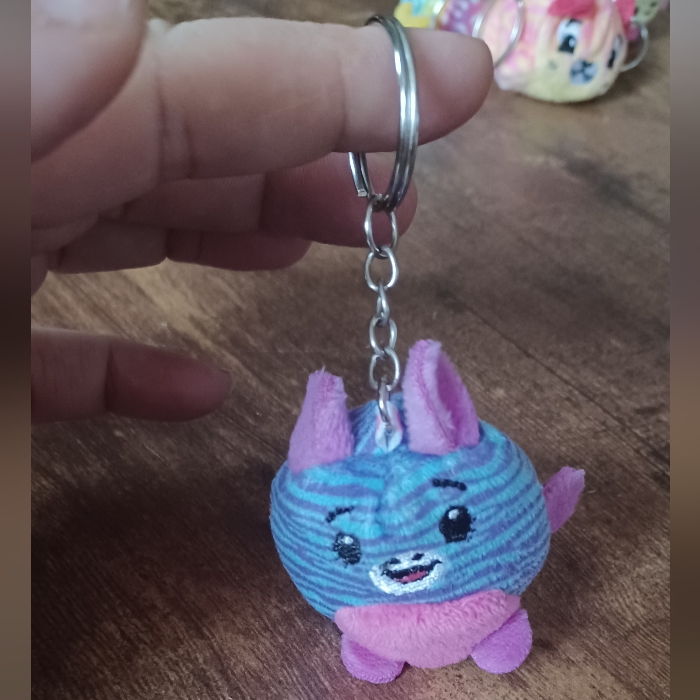 Pikmi Pops Surprise Scented Plushie Beanie Keychain